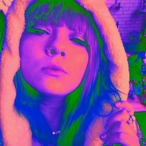 Meet your Posher, Bri